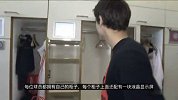 德甲-1718赛季-美女记者带你探访拜仁总部 更衣室竟有私密小房间！-专题