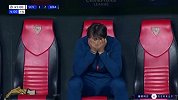 上半场补时第4分钟塞维利亚球员纳瓦斯红牌