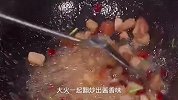 豆角炒肉是先炒豆角还是先炒肉呢，大厨教你正确做法，鲜嫩可口