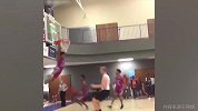这是什么神仙弹跳 14岁小将各种飞扣