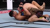 一场降服速胜打响UFC254 阿尔瓦兹十字固降服雅科夫列夫
