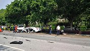 超速一倍豪车撞掉头路虎致2死 交警认定两车负同责