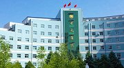 医院停尸三天收6800元被曝光退4000 医院：其他人员收的