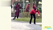 锻炼的奇葩方式，动作很迷惑，想法很叛逆