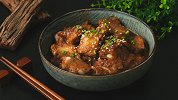 鲜嫩多汁的梅子酱蒸排骨，酸甜口味欲罢不能！