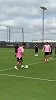 备战总决赛！梅西训练大秀NoLookPass