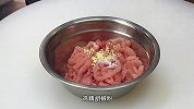 饭店炒的青椒肉丝为啥那么好吃？原来技巧很简单，看大厨如何操作