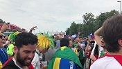 前方直击：世界球迷大联欢 载歌载舞助兴最后决战
