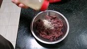 四川人炒猪肝只需要八秒钟