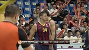 篮球-14年-欧冠亚巡赛：霍尔曼抢下前场篮板双手暴扣得分-花絮