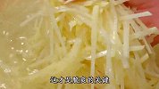 一道简简单单的土豆丝炒肉丝，轻轻松松就能干掉好几碗米饭