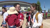 现场采访中国利物浦球迷：没想到能逆转巴萨 看好红军小胜