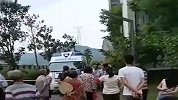 四川巴中一名15岁男孩从27层楼坠落身亡 警方已介入调查