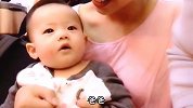 盘点宝宝第一次叫爸爸妈妈的反应