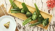 泰国本土地道美食，你不可错过的斑斓叶炸鸡