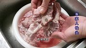 6块肉骨1个洋葱，年后这样做真叫香，鲜嫩味美，一人啃一块好过瘾