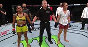 UFC-18年-吓人的小插曲！场裁闹误会差点错判闫晓楠对手获胜-精华