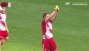 魔术师来了！慈善赛球员染黄直接把牌烧了