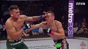 “天佑”霍洛威UFC热血集锦 连续暴击轰的对手找不到北