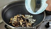 香菇炒青菜怎么做好吃，大厨教你家常做法，清淡营养，好吃又下饭