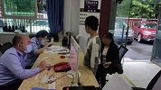女子卡里5万突然消失 找回时钱竟变多了
