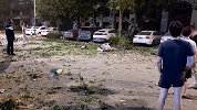 饮食店深夜煤气瓶爆炸：电梯被炸变形 多家住户玻璃被震碎