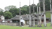 福建永定有一座神奇古宅，门口树立15根旗杆，结果出了近千名官