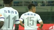 中超-14赛季-联赛-第20轮-泰达周海滨因伤不能坚持被队友替换下场-花絮