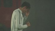 细雨中苏宁权健训练热身 摄像师唯美慢镜战胜足球之美