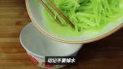 大家在制作凉拌莴笋时注意这些细节，你比大厨做出来的都好吃
