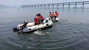 1家3口坠海后丈夫获救 妻子尸体已打捞孩子仍在救援