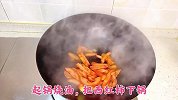 瘦肉不要总炒着吃，擀面杖捶一捶，做成肉片汤，滑嫩鲜香，超好吃