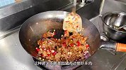 秋天要多吃牛肉，大厨教你简单做法，嫩滑入味，下酒下饭都不错