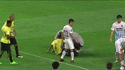 中国足协杯-17赛季-淘汰赛-14决赛首回合-第62分钟受伤 富力筑起钢铁后防线 廖力生禁区内艰难护球意外受伤-花絮