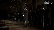 Thom Browne 2012秋冬纽约时装周秀场 棺木登T台