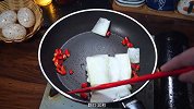 冬瓜怎样做才好吃，简单又好吃的酸辣冬瓜，超级下饭