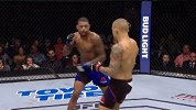 UFC-17年-迈克尔-约翰逊闪电般换拳击碎“钻石”普利瓦尔-专题