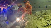隧道洞顶内衬局部脱落砸中面包车：司机身亡 疑为快递公司员工