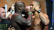 UFC265对视集锦：刘易斯火爆推搡盖恩