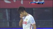 中国足协杯-17赛季-淘汰赛-1/4决赛首回合-第50分钟射门 王晓龙贴地箭轰击上港城池 颜骏凌反应迅速神扑化解险情-花絮