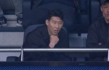 首轮停赛孙兴慜作壁上观 凯恩伤缺同好友看台观战