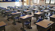 小学生谎称在讲台上遭老师侵犯 警方：老师曾当众批评她不交作业