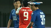 埃弗拉风骚脚后跟回做 拉斐尔射门被挡出