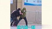大风天的奇葩遭遇，虽然惨，但我很难不笑
