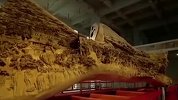 大国工匠：木雕师耗时4年在巨木上雕出两版清明上河图