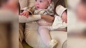 亲爹亲妈坑娃儿名场面，人类幼崽被坑搞笑瞬间，宝宝委屈但不想说