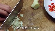 炒西葫芦时，西葫芦别直接下锅炒，分享2个小技巧，爽脆可口