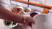 重庆小面，五块钱的面条都不够吃