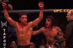 UFC经典对决！全程对拳拉满两败俱伤满脸是血