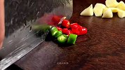 炒牛肉怎样做才鲜嫩不柴，入味又好吃，其实只需多加一个步骤